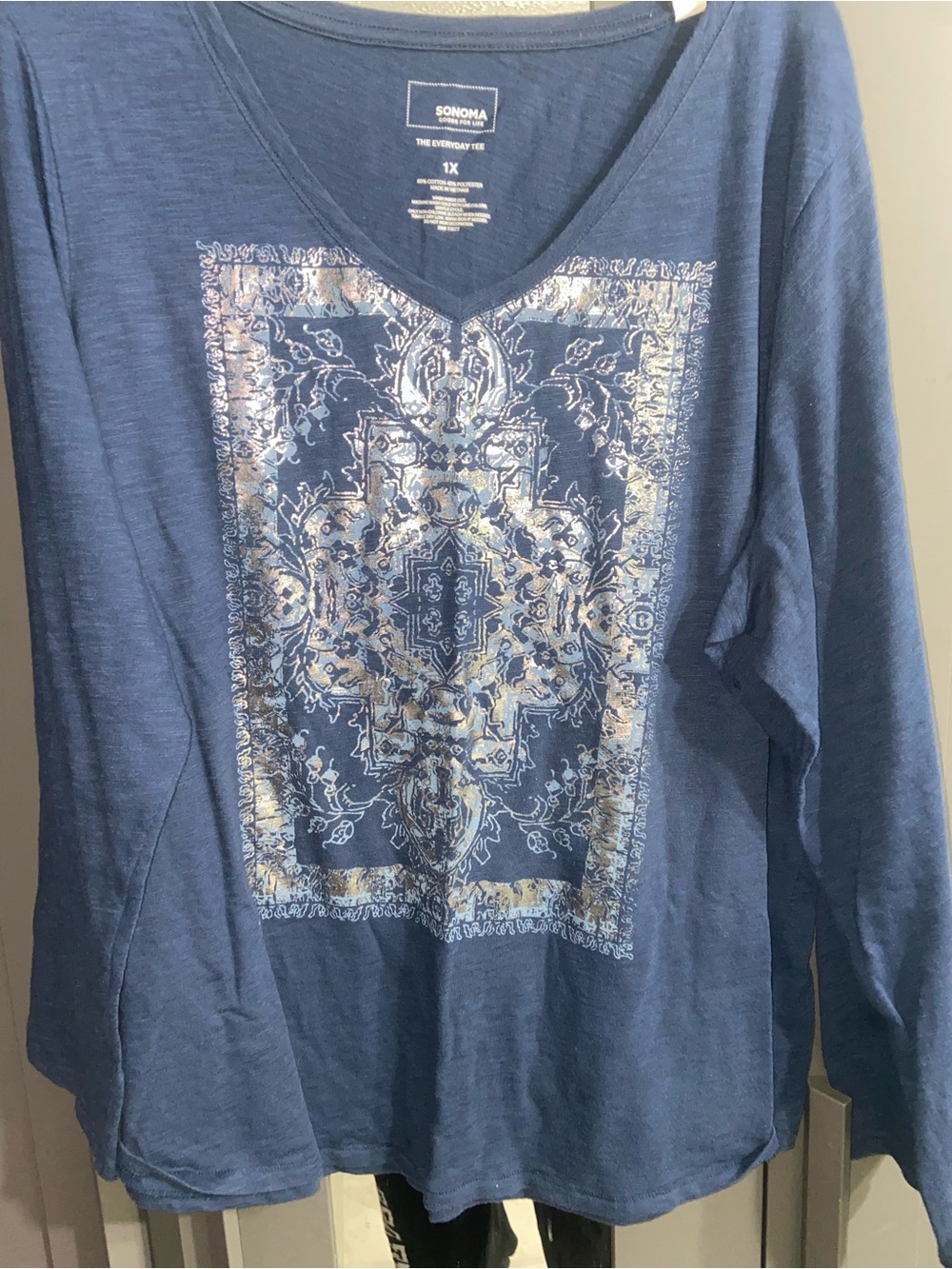 Sonoma Navy V-Neck Long Sleeve Tee with Metallic Ornate Print